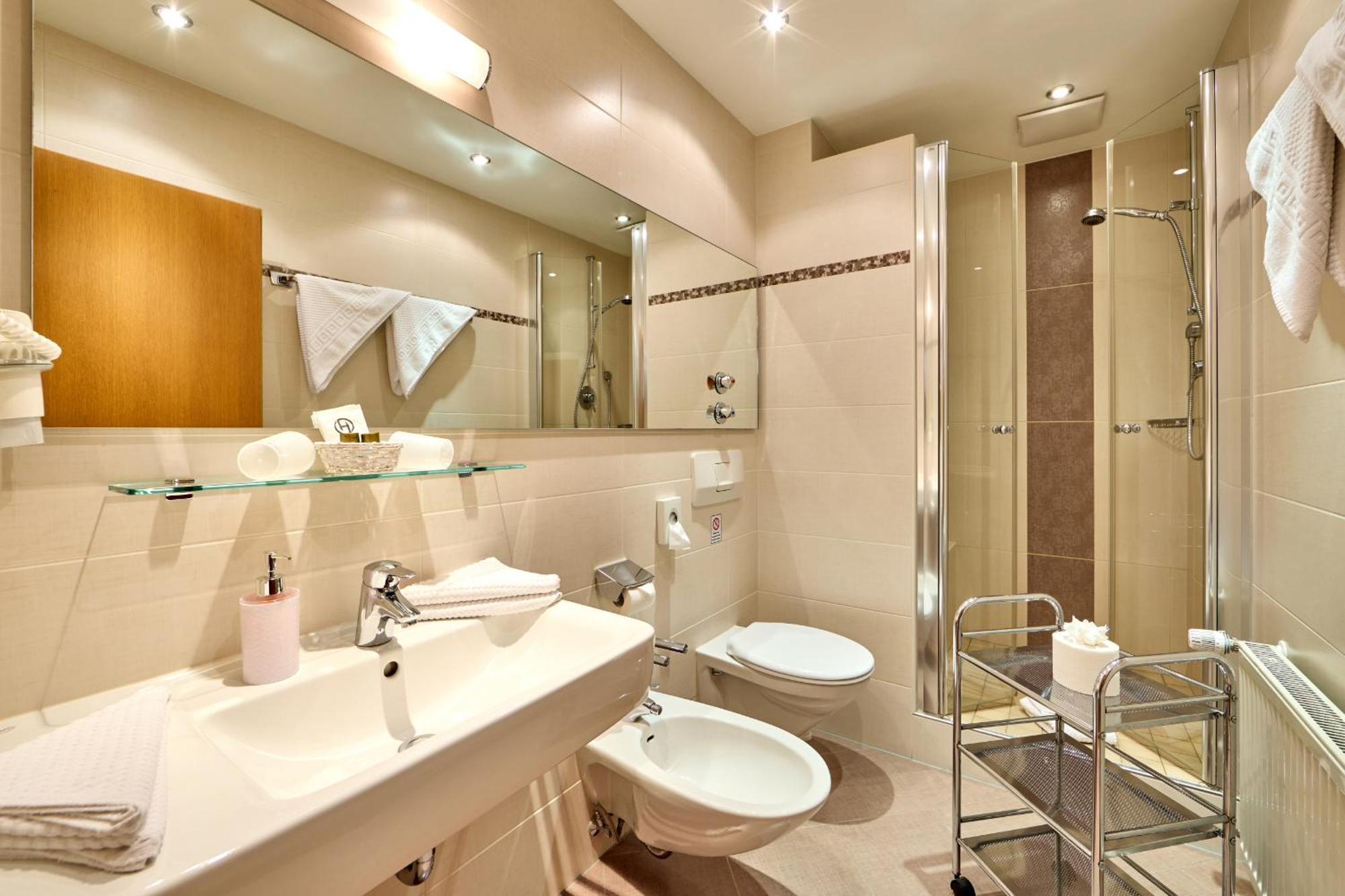 Hotel Drei Mohren Garmisch-Partenkirchen Room photo